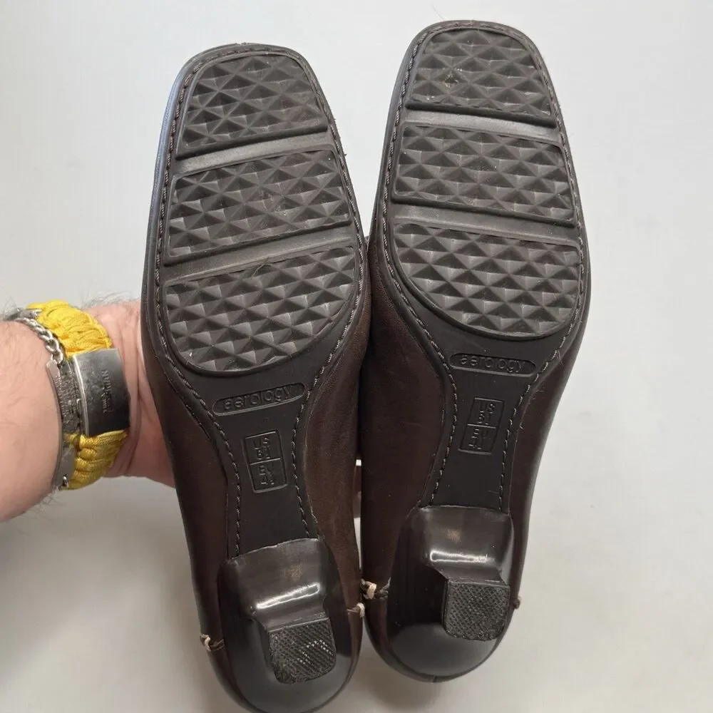 Aerosoles Aerology Size 6.5 Women Davenport Dark Brown Kitten Heels Leather EUC
